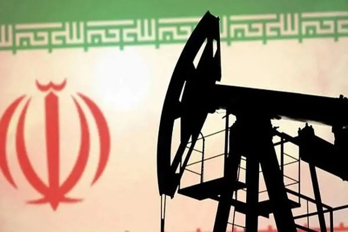 تانکرترکرز: تولید و ذخیره سازی نفت ایران متوقف نمی‌شود 