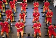 چه کسی باید به داد تیم ملی فوتبال ایران برسد؟

