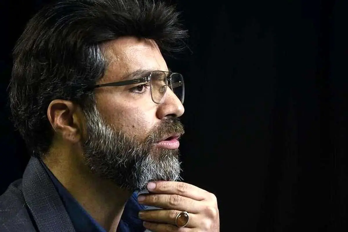 گریه‌ خبرنگار صداوسیما برای مرحوم رئیسی: کشور روی «ریل» افتاده بود