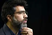 گریه‌ خبرنگار صداوسیما برای مرحوم رئیسی: کشور روی «ریل» افتاده بود