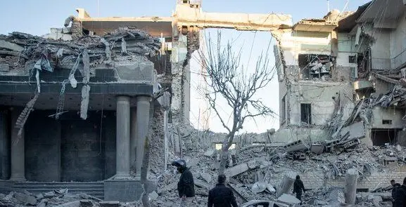 تصاویری از ساختمان‌های تخریب شده در خیابان رسالت 