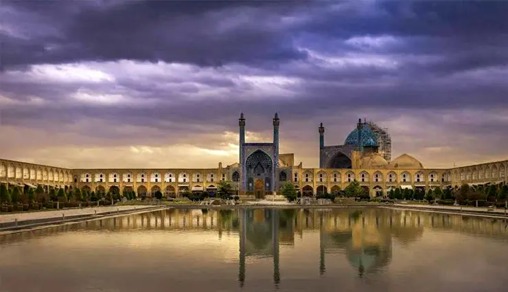 ترفندهای طلایی برای کاهش هزینه پرواز و هتل در اصفهان