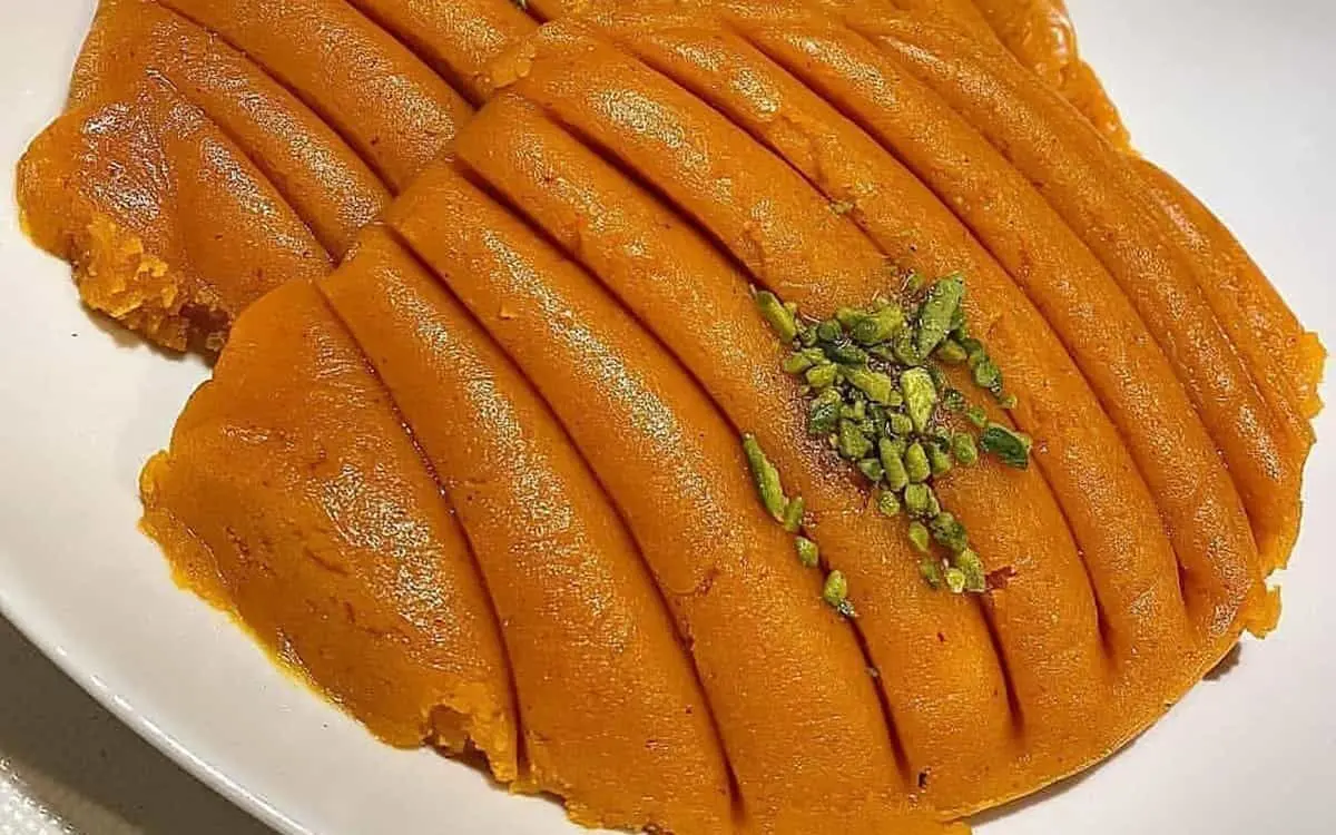 طرز تهیه حلوای نذری برای 400 نفر با روشی آسان 

