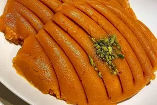 طرز تهیه حلوای نذری برای 400 نفر با روشی آسان 

