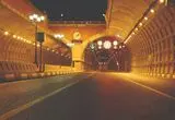 هر دو مسیر تونل نیایش در این ساعات مسدود می‌شود