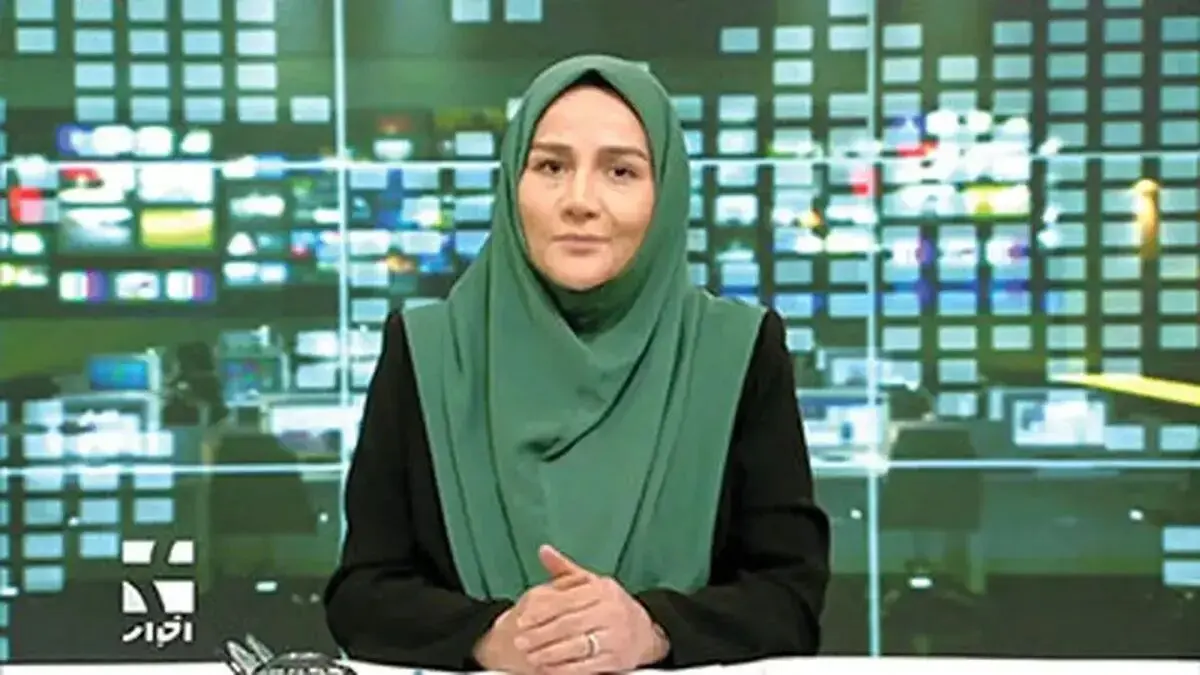 خانم گوینده بعد از آواز خواندن از صداوسیما کنار گذاشته شد
