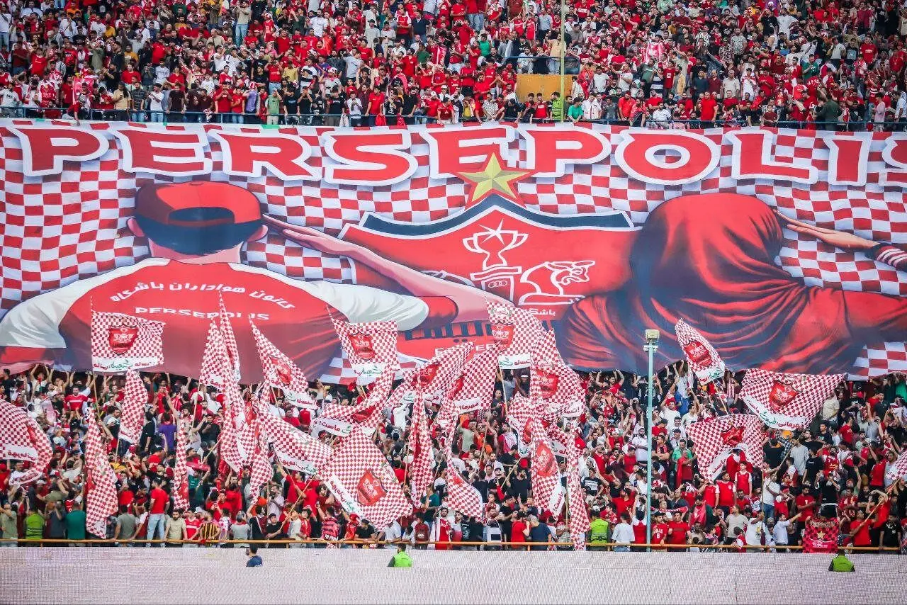 تحریک هواداران پرسپولیس علیه بانک شهر توسط عوامل باشگاه!