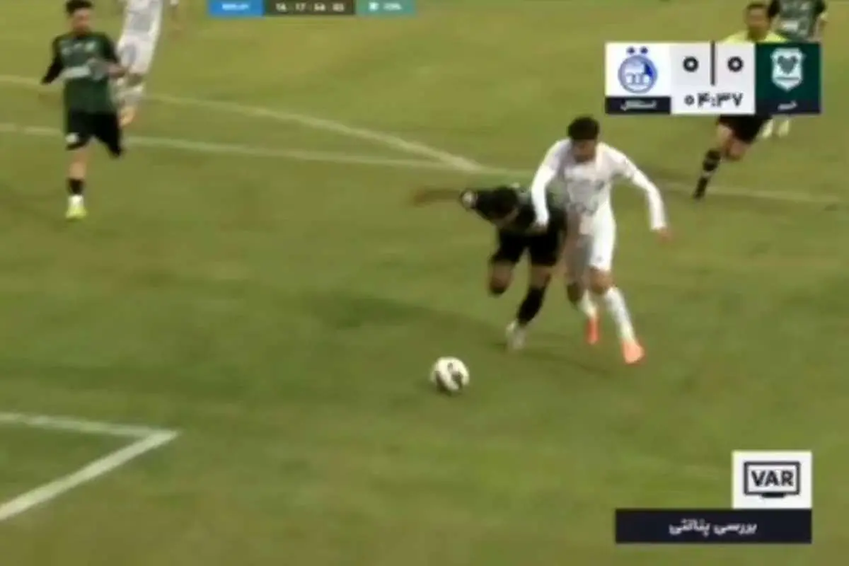 کاشناسی صحنه جنجالی بازی با خیبر؛ پنالتی استقلال اشتباه بود!