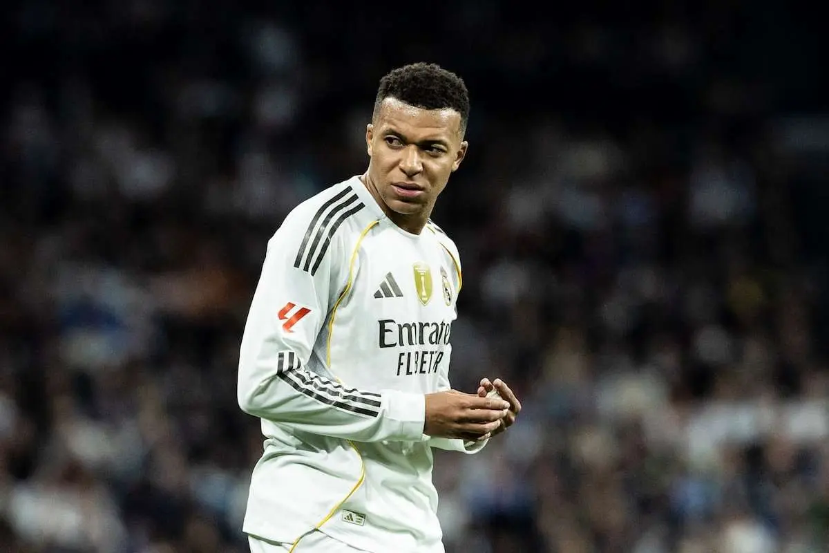 دردسر جدید رئال قبل از بازی بال سیتی؛ انگشت امباپه شکست!