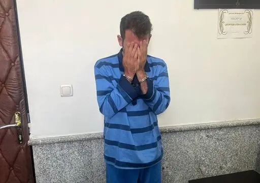 التماس مادر قاتل به مادر الهه مقابل دادگاه