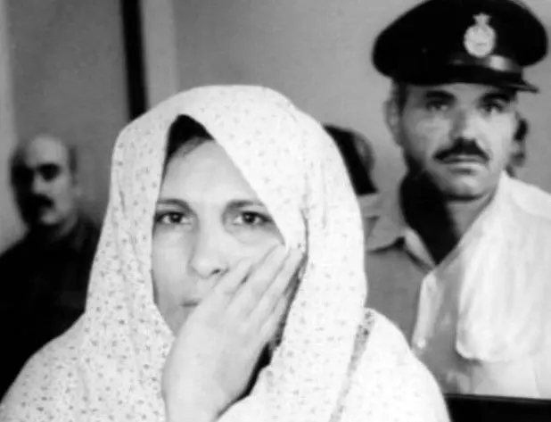 یک عکس یک روایت؛ ایران شریفی، اولین زنی که در ایران به دار آویخته شد!