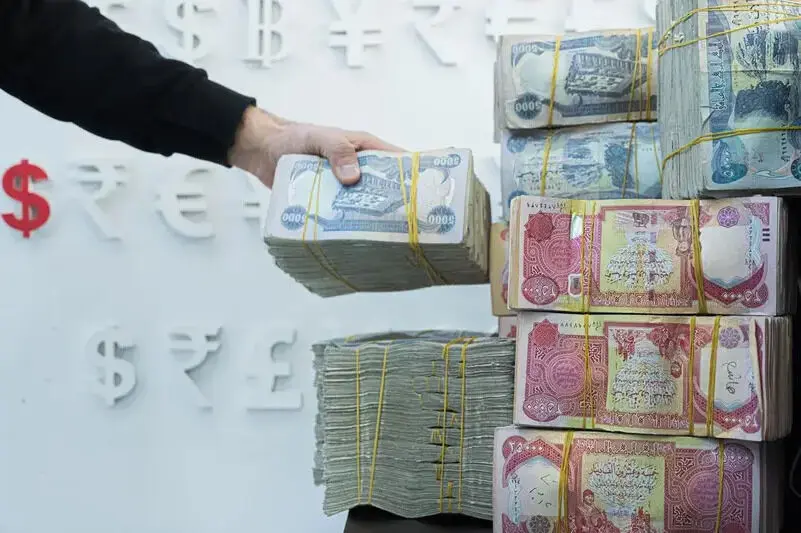 تفاوت قیمت دینار دولتی و آزاد؛ ارز اربعین چقدر سود دارد؟