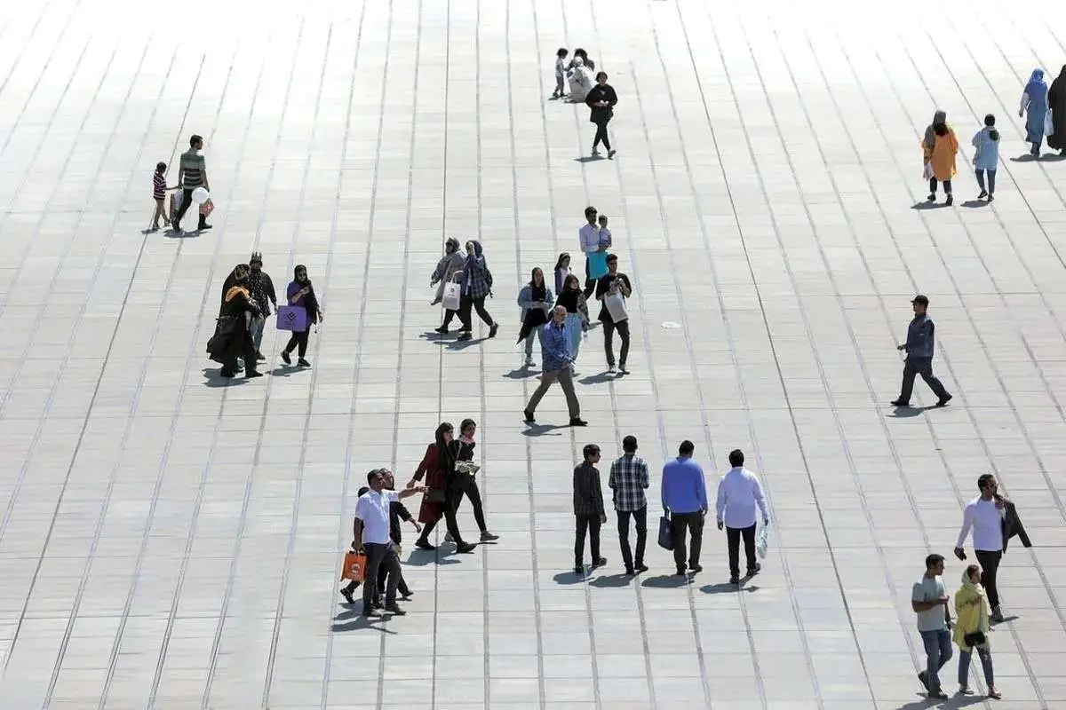 مردم ایران به این فکر می‌کنند که امروز شب شود و برای فردا خدا بزرگ است / بحران آب را تا به چشم نبینند باور نمی‌کنند