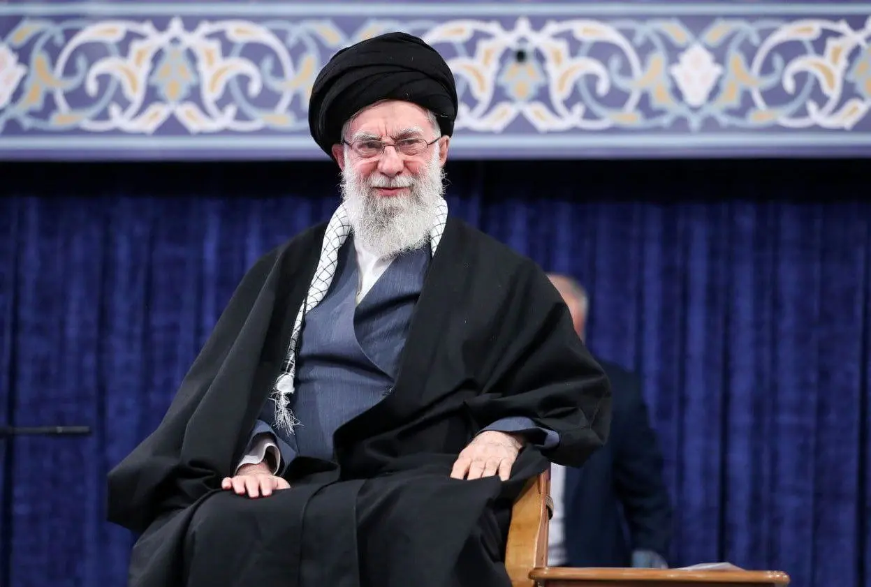 پاسخ رهبر انقلاب به تهدیدهای رئیس‌جمهور آمریکا 