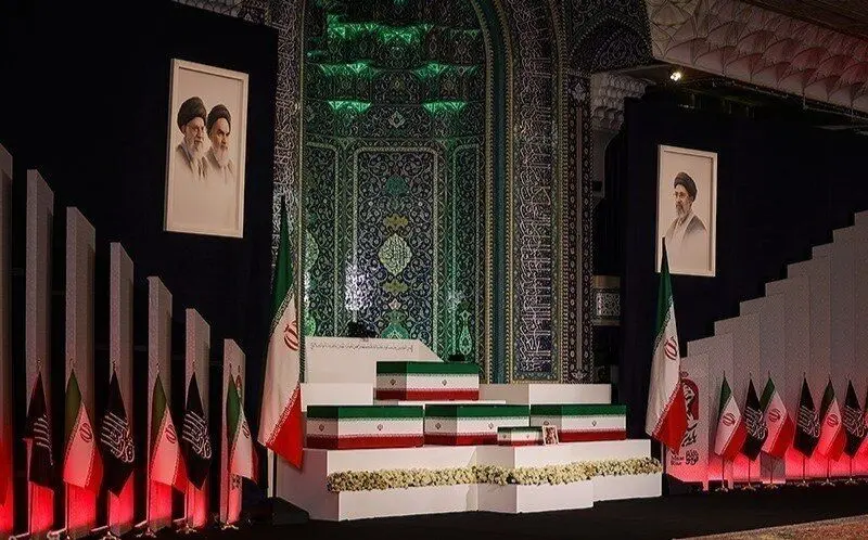 حضور ۸ رئیس دولت و ۱۲ رئیس مجلس در مراسم وداع با رهبر شهید