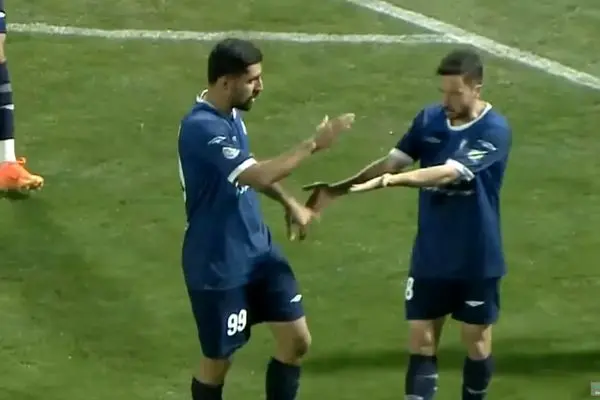 ببینید؛ گل سوم گل گهر به پرسپولیس با دبل لطیفی دقیقه 52