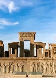 تخت جمشید را چه کسی ساخت؟