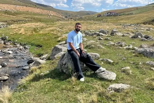 سنگی که محمد صلاح روی آن نشست، جاذبه گردشگری شد!