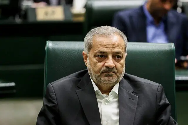 کاظمی: تعطیلی یک ماهه مدارس و برگزاری کنکور در دو نوبت در افت تحصیلی تأثیرگذار بوده است