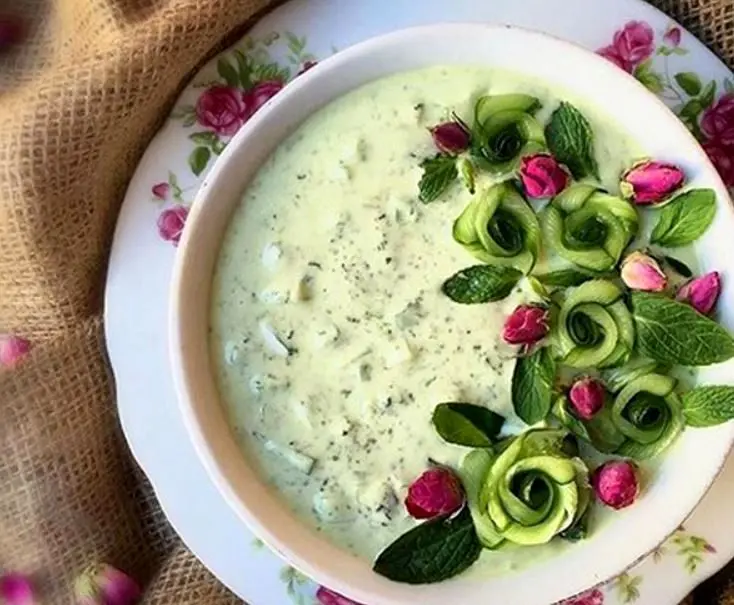 ببینید؛ طرز تهیه ماست و خیار به سبک جدید 