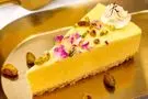 طرز تهیه کیک دسر زعفرانی؛ دسر خاص و خوشمزه 