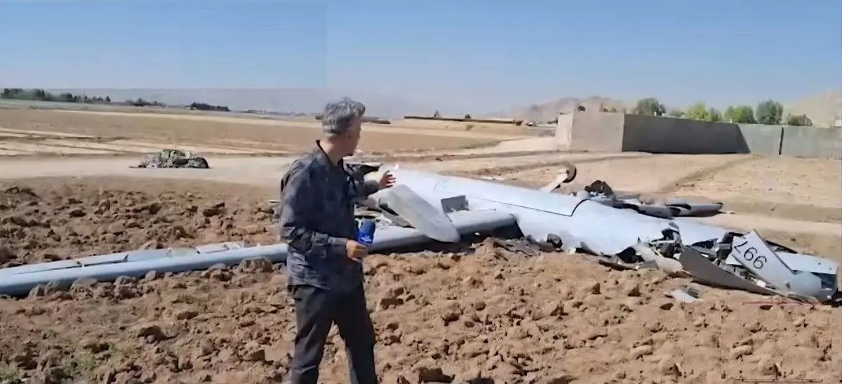 بینید؛ سرنگونی پهپاد اسرائیل در اصفهان
