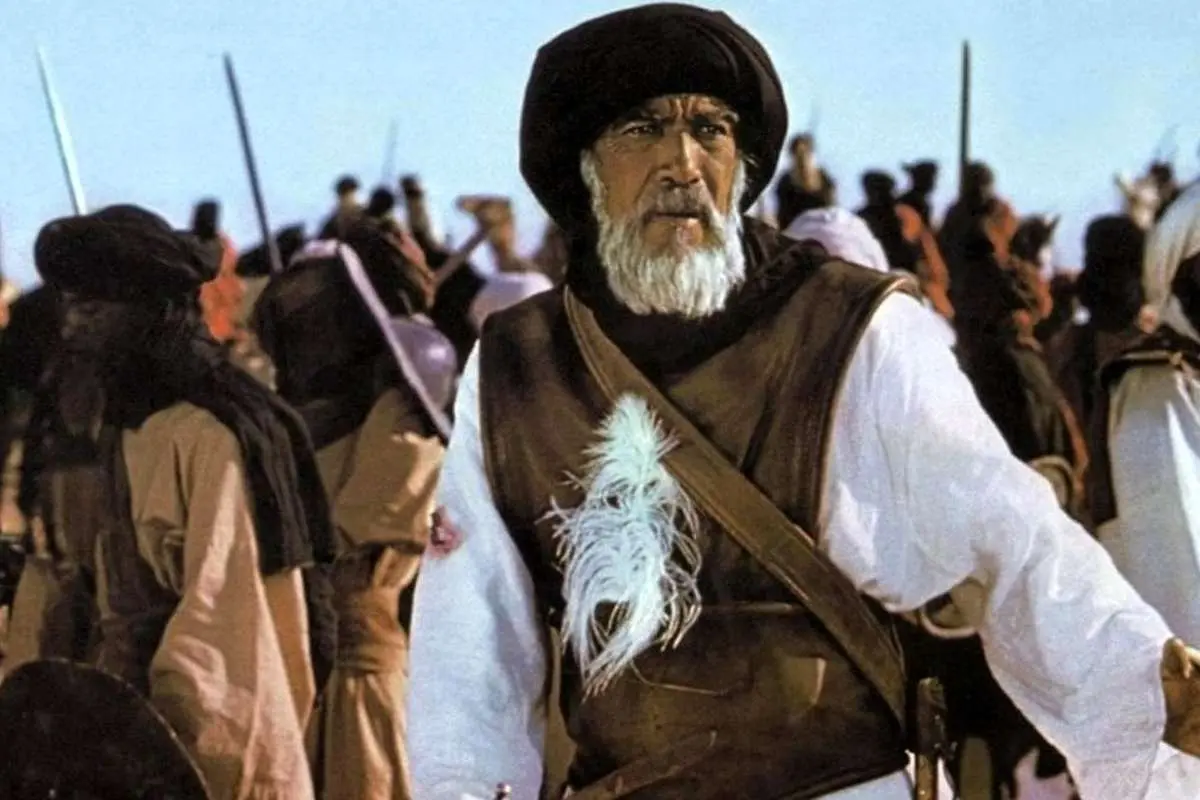 «حمزه» فیلم محمد رسول الله در کنار «بهروز وثوقی»