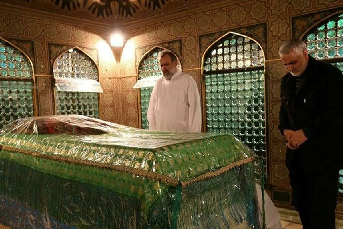 سردار سلیمانی چگونه برای غبارروبی مضجع منور حضرت امام رضا(ع) مجوز گرفت؟