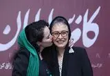 آزیتا حاجیان و دخترانش در اکران «کافه سلطان» 