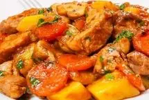 طرز تهیه خوراک مرغ ساده؛ یک ناهار یا شام فوری 