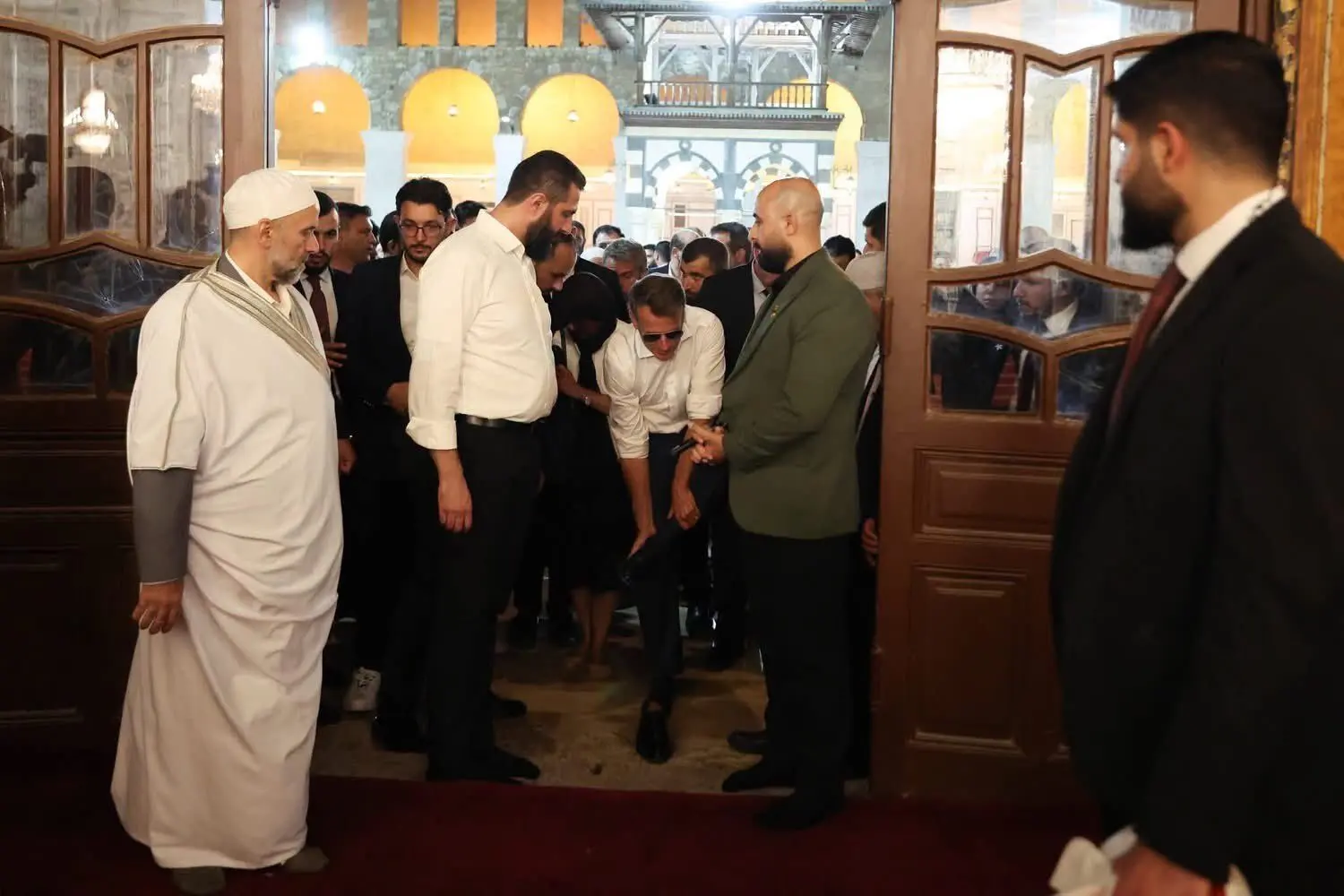 مکرون با احمد شرع از مسجد اموی دیدن کرد
