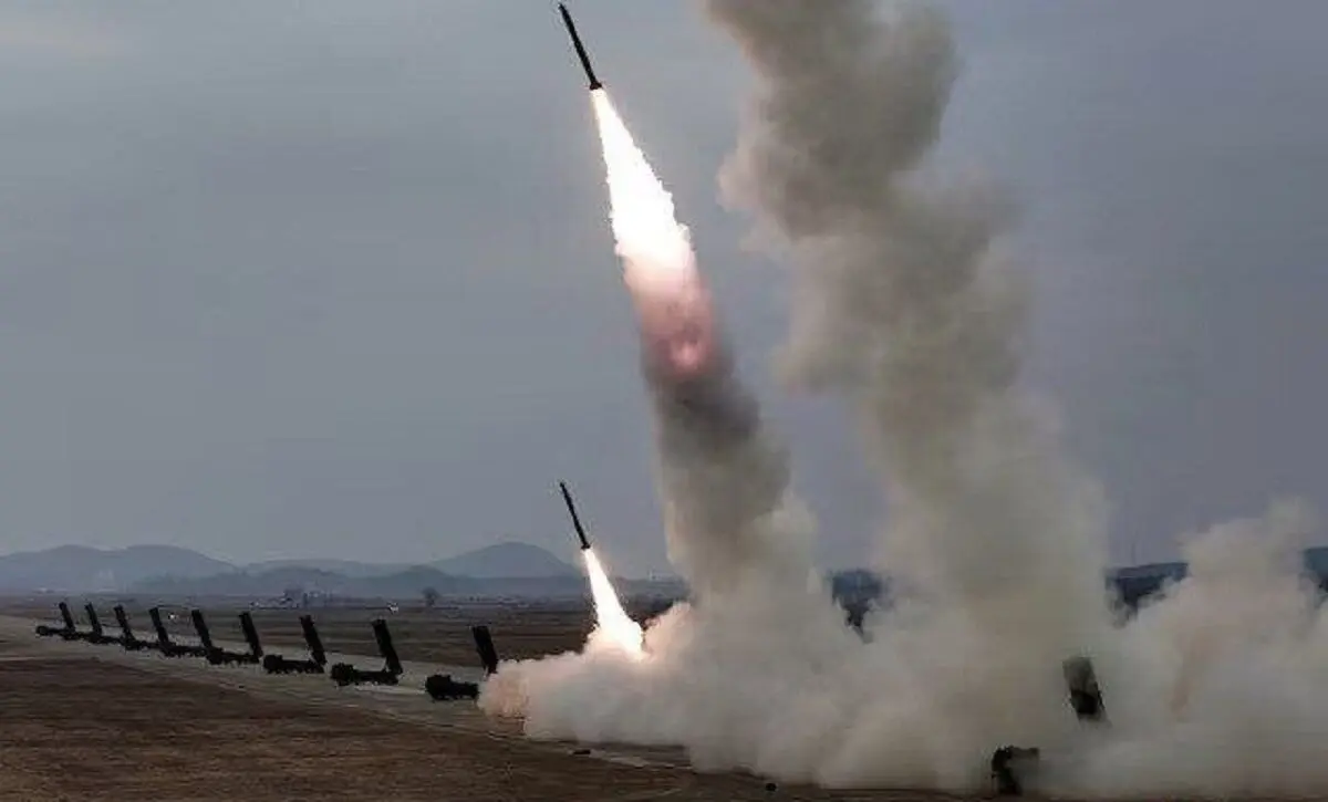 کره‌شمالی چندین موشک بالستیک شلیک کرد