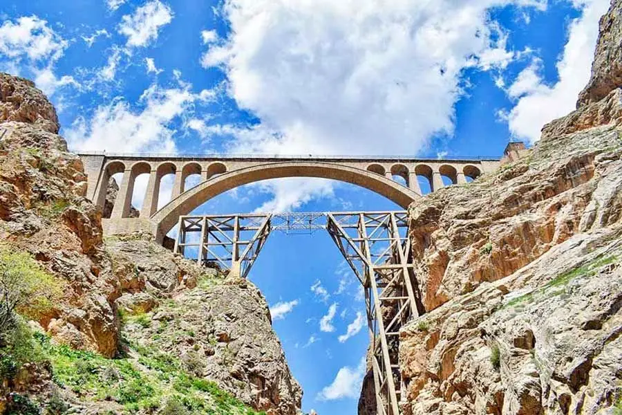 پل ورسک، جادوی معماری هوشمندانه در دل طبیعت