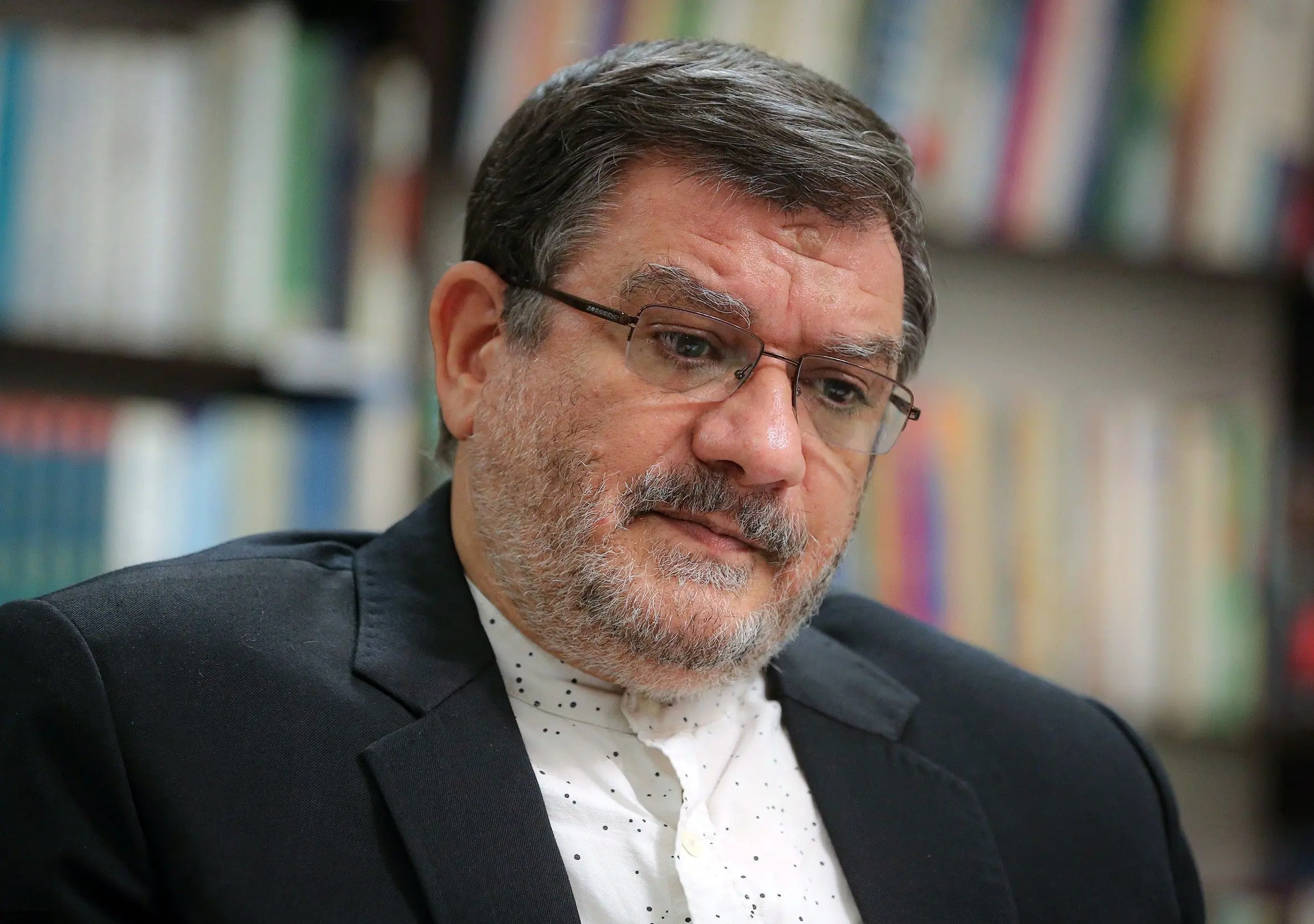 روح الامینی: هشتگ «یواش یواش» را در قانون‌گذاری جاری کنیم 
