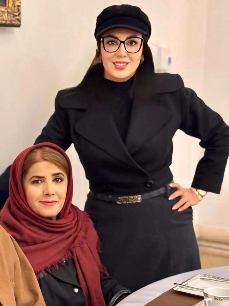 لیلا بلوکات و مادرش