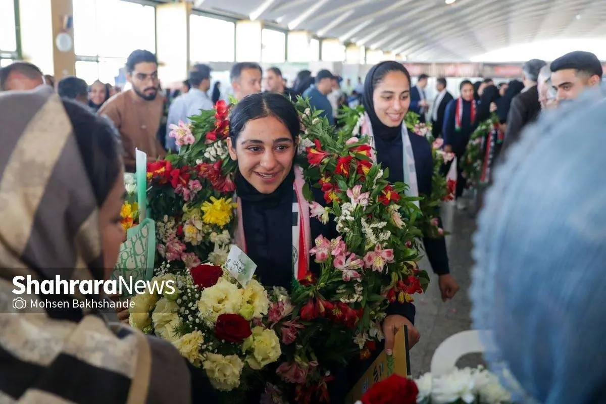 تصاویر؛ استقبال از تیم ملی فوتبال بانوان ایران