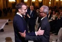 اهدای نشان شوالیه به «علی اکبر» توسط رئیس‌جمهور فرانسه