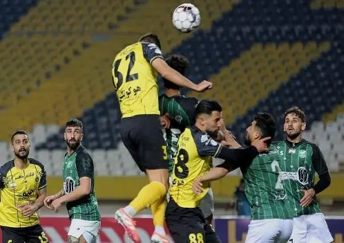 تساوی ۲-۲ سپاهان مقابل الاهلی؛ سه امتیاز از دست محرم پرید!