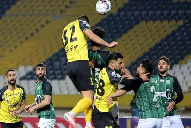 تساوی ۲-۲ سپاهان مقابل الاهلی؛ سه امتیاز از دست محرم پرید!