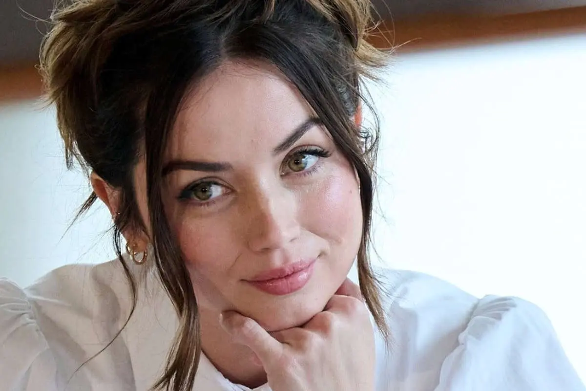  سیدنی سوئینی و آنا د آرماس به‌زودی با یک تریلر تاریخی به نتفلیکس می‌آیند