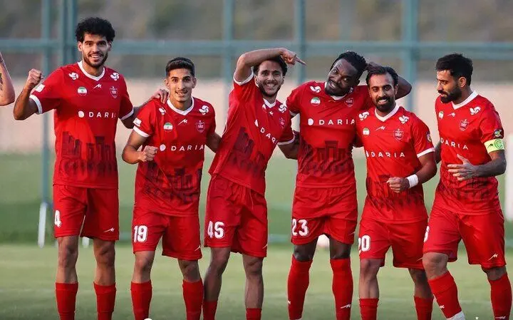 دو خارجی پرسپولیس تعیین تکلیف شدند


