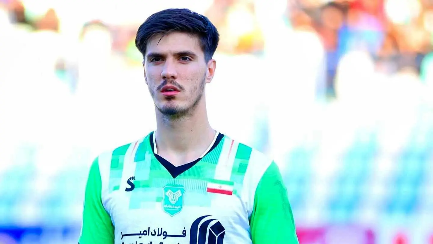 جنگ پشت پرده استقلال، پرسپولیس و تراکتور برای جذب پدیده ۱۹ ساله