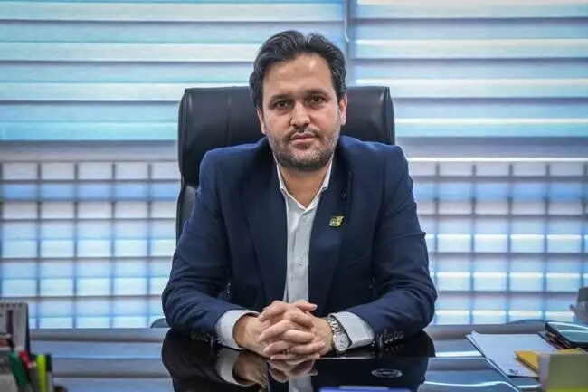 ثبت نام فرزندان مجروحان جنگ اخیر در مدارس شاهد