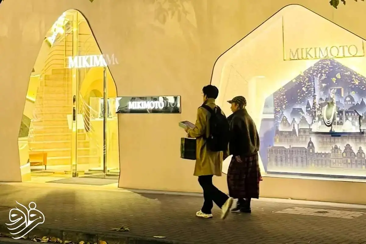 جواهر شیشه‌ای تویو ایتو در توکیو