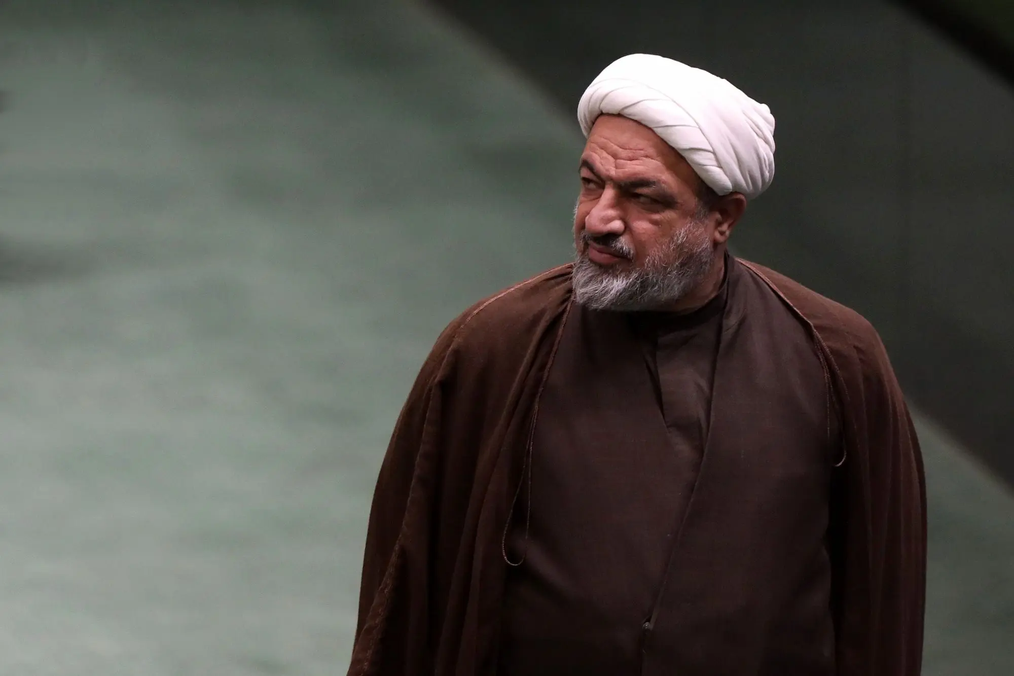 وقتی رسایی و کیهان استاندار مازندران را به رگبار بستند: استاندار مولتی میلیاردر برای پزشکیان پول واریز کردید!