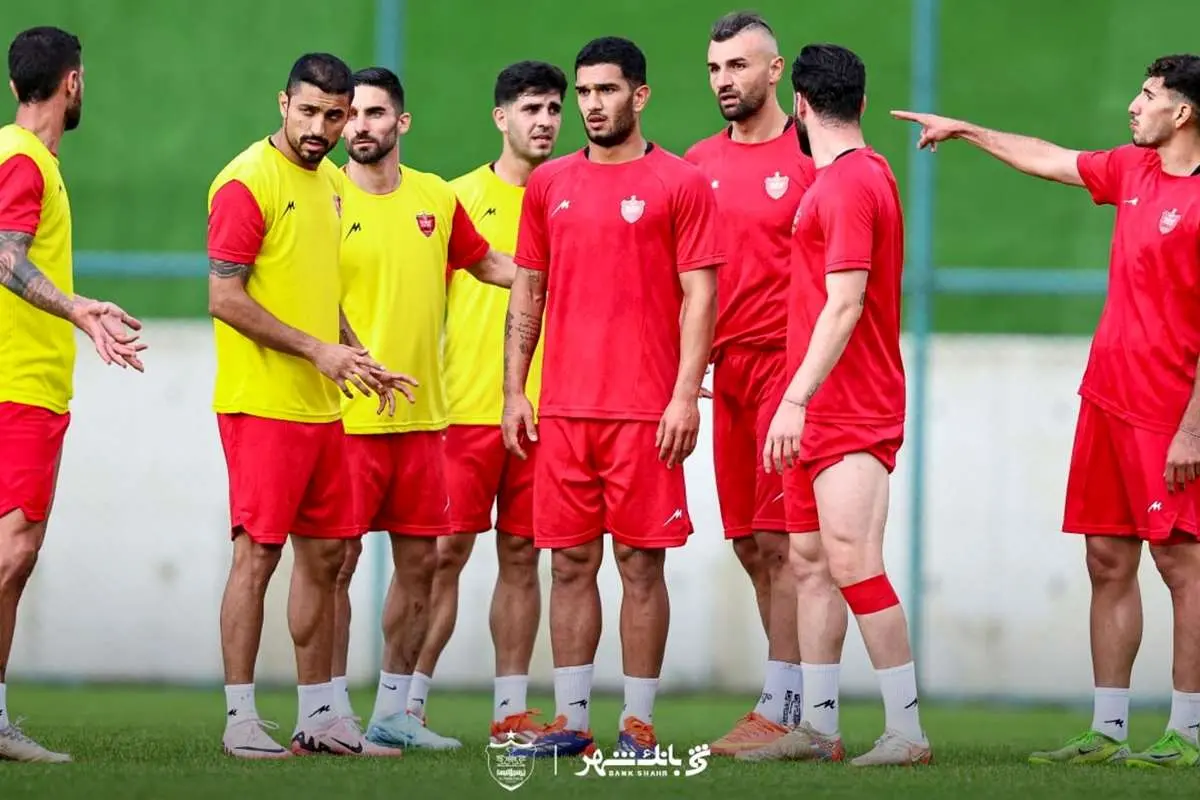 پرسپولیس و وحید هاشمیان به فکر جذب مهاجم

