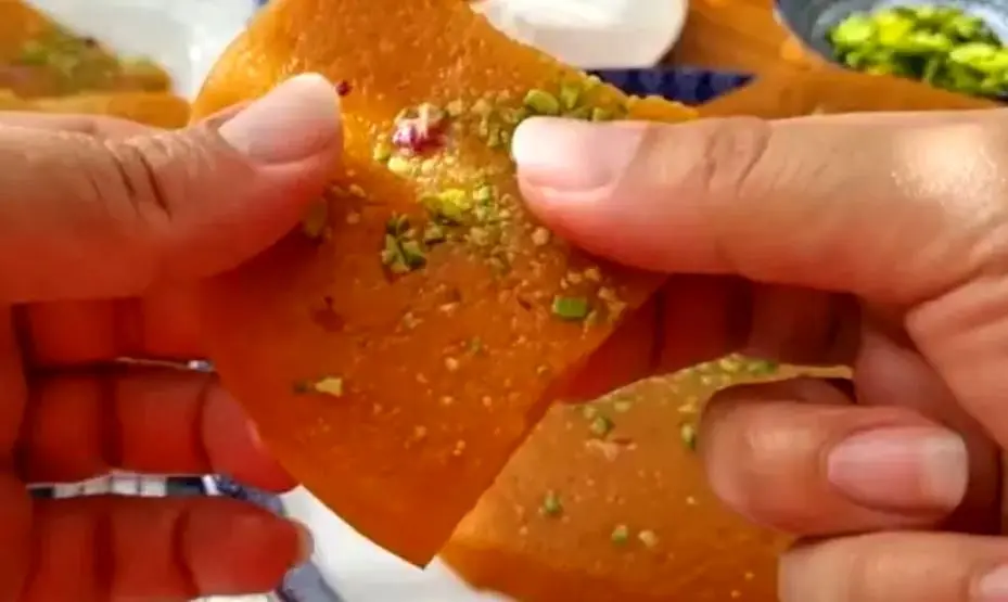 طرز تهیه سوهان خانگی که خیلی سریع و راحت آماده میشه!