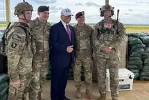 ببینید؛ رزمایش تفنگداران آمریکایی در حضور ترامپ