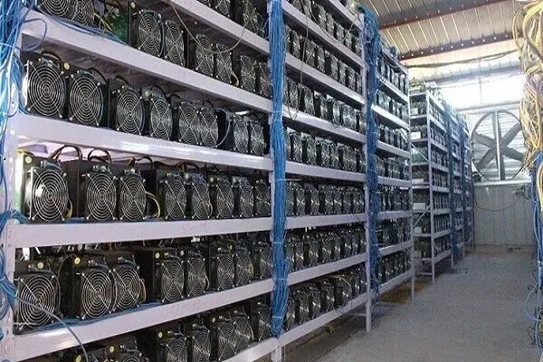  مصرف برق ماینرها معادل ۱۰ واحد مسکونی در ماه