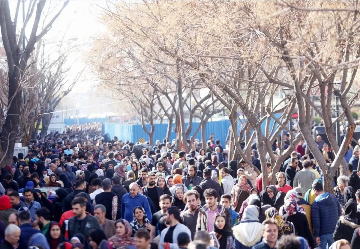 علیه جامعه همه‌چیزدان/ چرا دولتمردان ما تنها درباره بدیهیات حرف می‌زنند؟